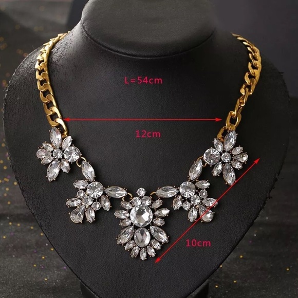 ✨”DIANA”✨GORGEOUS CRYSTAL STATEMENT NECKLACE-NEW✨ - Picture 5 of 8
